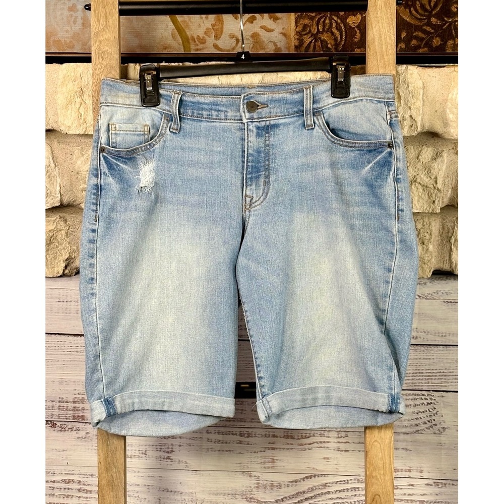 Old Navy Curvy Profile Light Wash Cuffed Jean Shorts Size 8 Regular Distressed